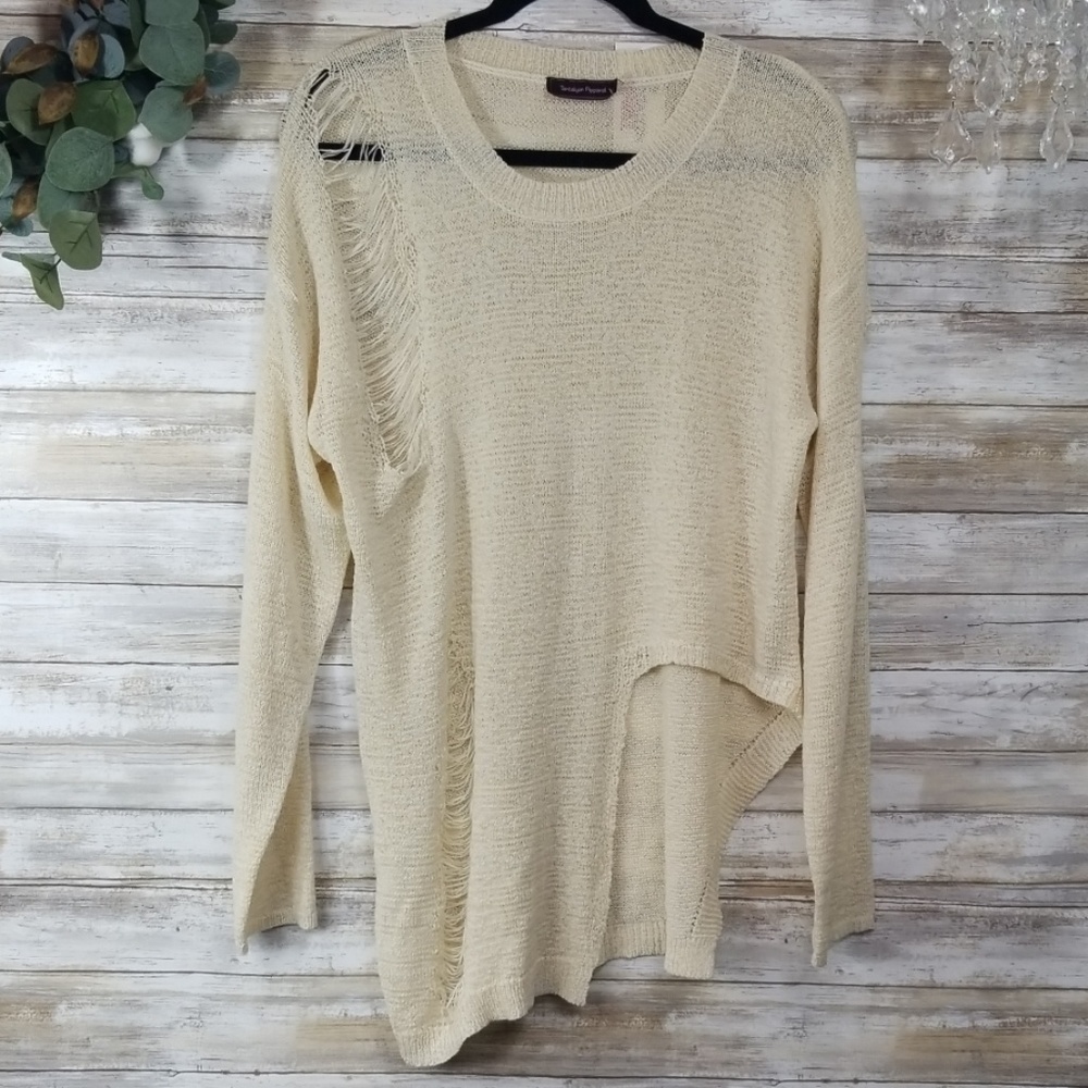 NWT Destructed Sweater Size L